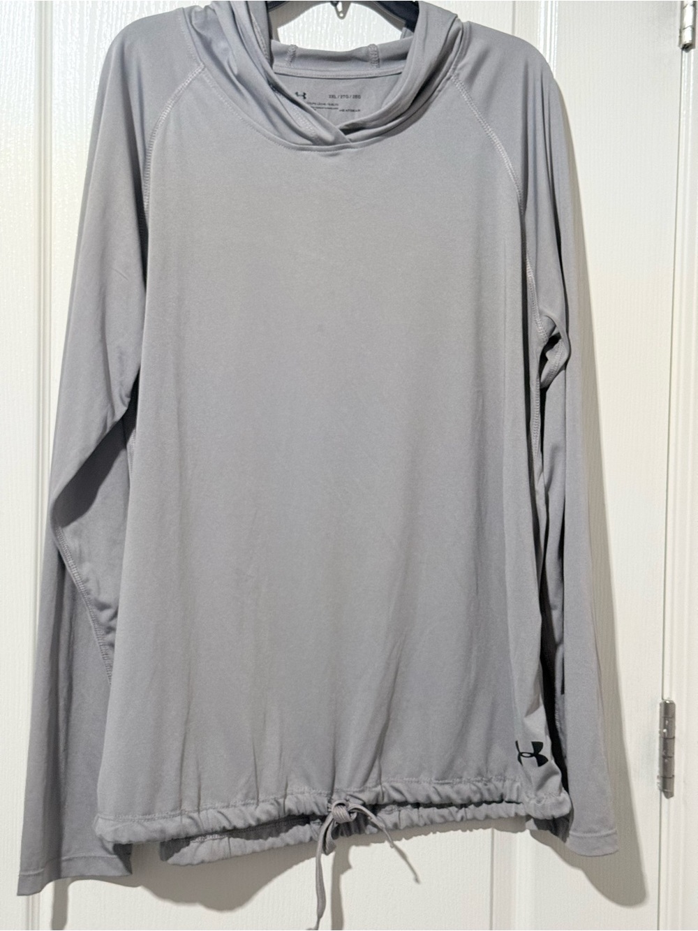 Under Armour Gray Long-Sleeve Hooded Performance Top
